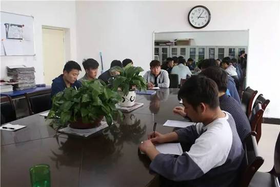 说明: https://mmbiz.qlogo.cn/mmbiz_jpg/F81FGBUeIsT4nl0q2gqcvxibWuzZ4BVKYBgibcvWmgozib9nbib6LcTxPox2Xgy2Pj1kNHksIIkdgOdK8FpGzpBTPg/0?wx_fmt=jpeg